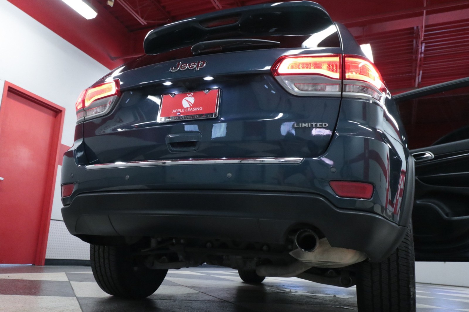 Used Car 2021 Jeep Grand Cherokee  Limited For Sale Under $25,000 In Austin, Texas