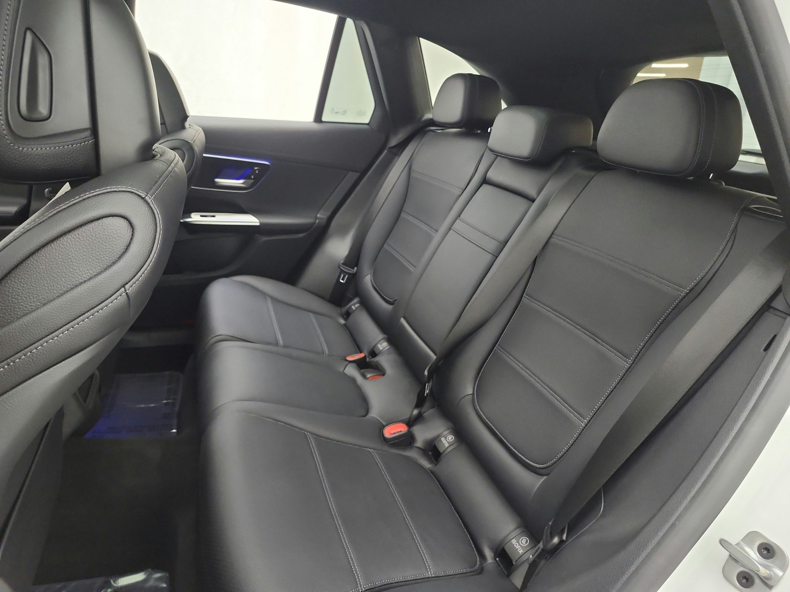 Certified Used 2023 Polar White Mercedes-Benz GLC 300 4MATIC® SUV image 29