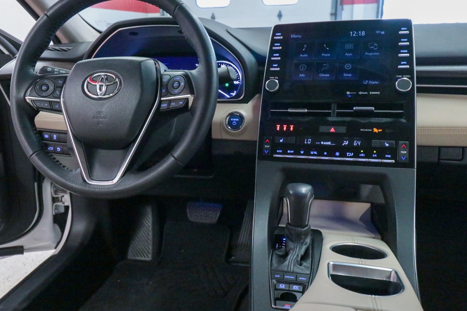 Used Car 2021 Toyota Avalon  Hybrid Xle For Sale Under $30,000 In Austin, Texas