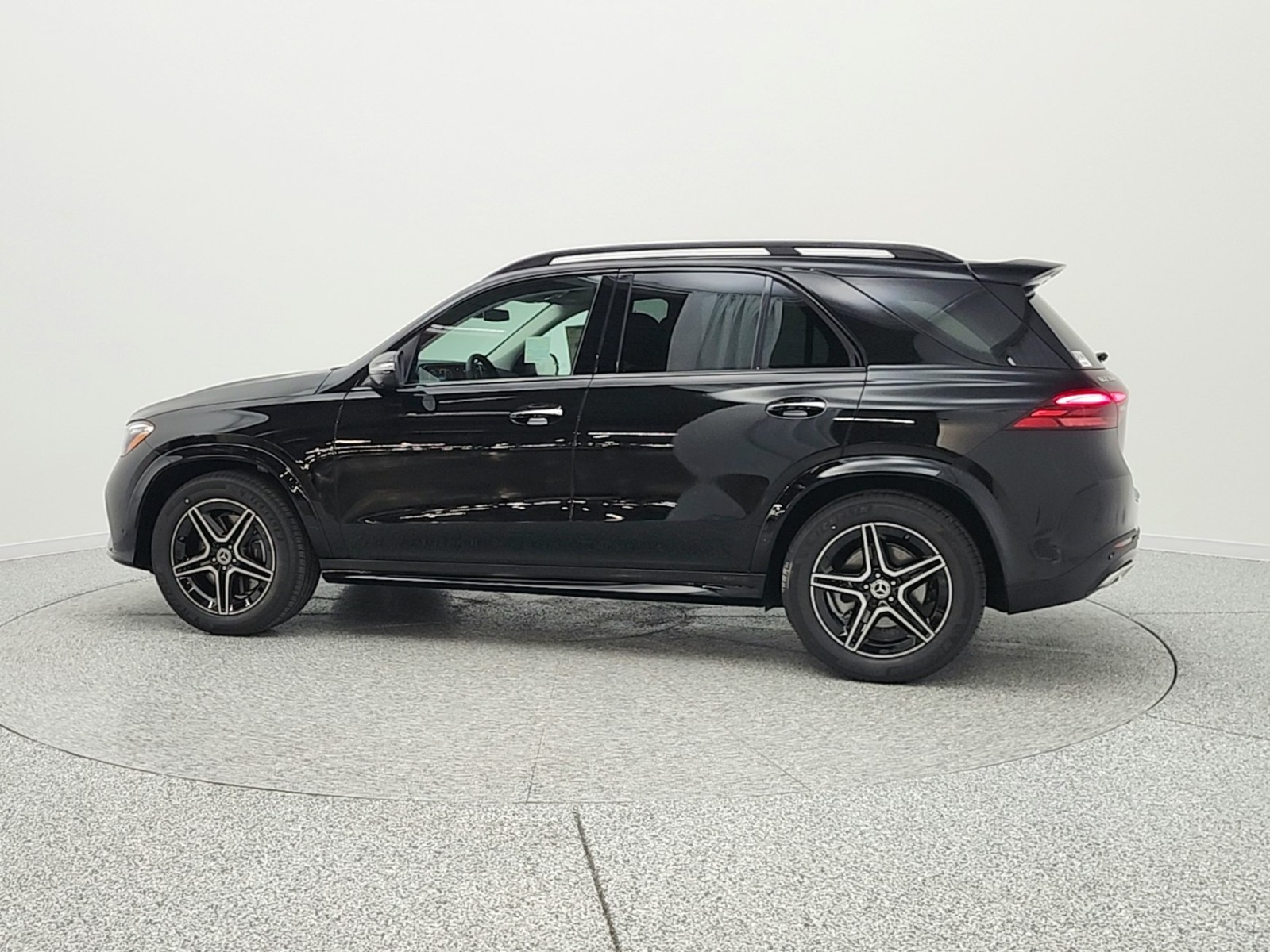 New 2026 Obsidian Black Metallic Mercedes-Benz GLE 350 image 8