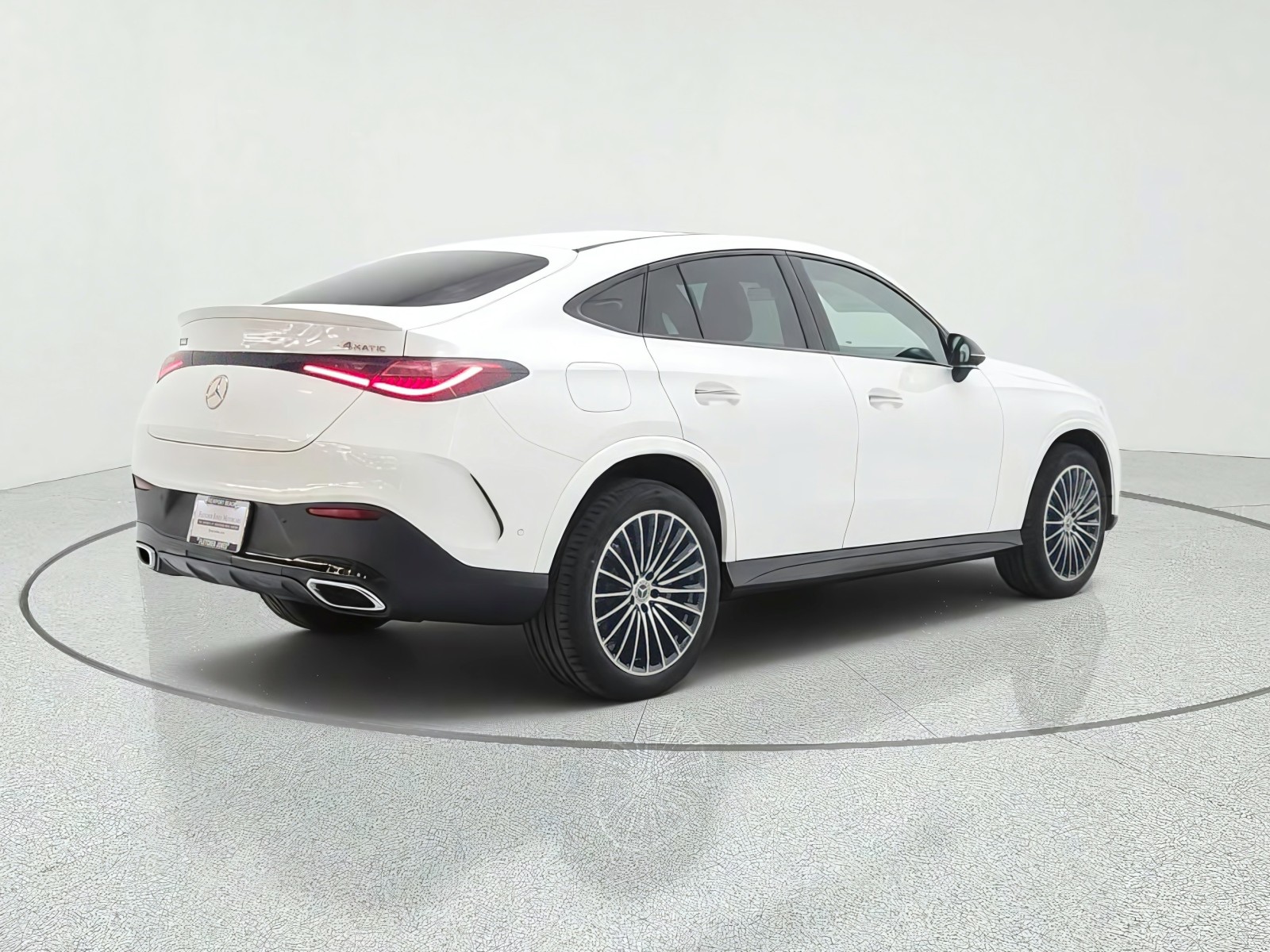 New 2027 Polar White Mercedes-Benz GLC 300 4MATIC® Coupe image 5
