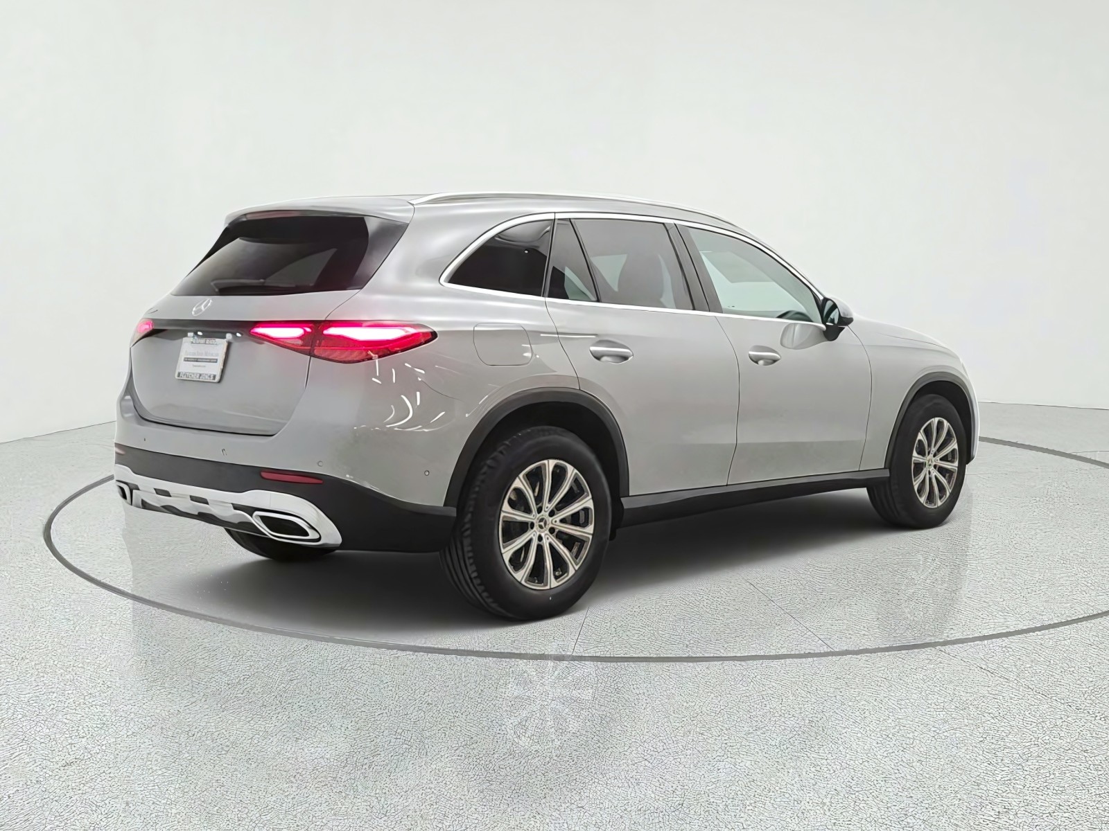 New 2027 MANUFAKTUR Alpine Grey Mercedes-Benz GLC 300 SUV image 5