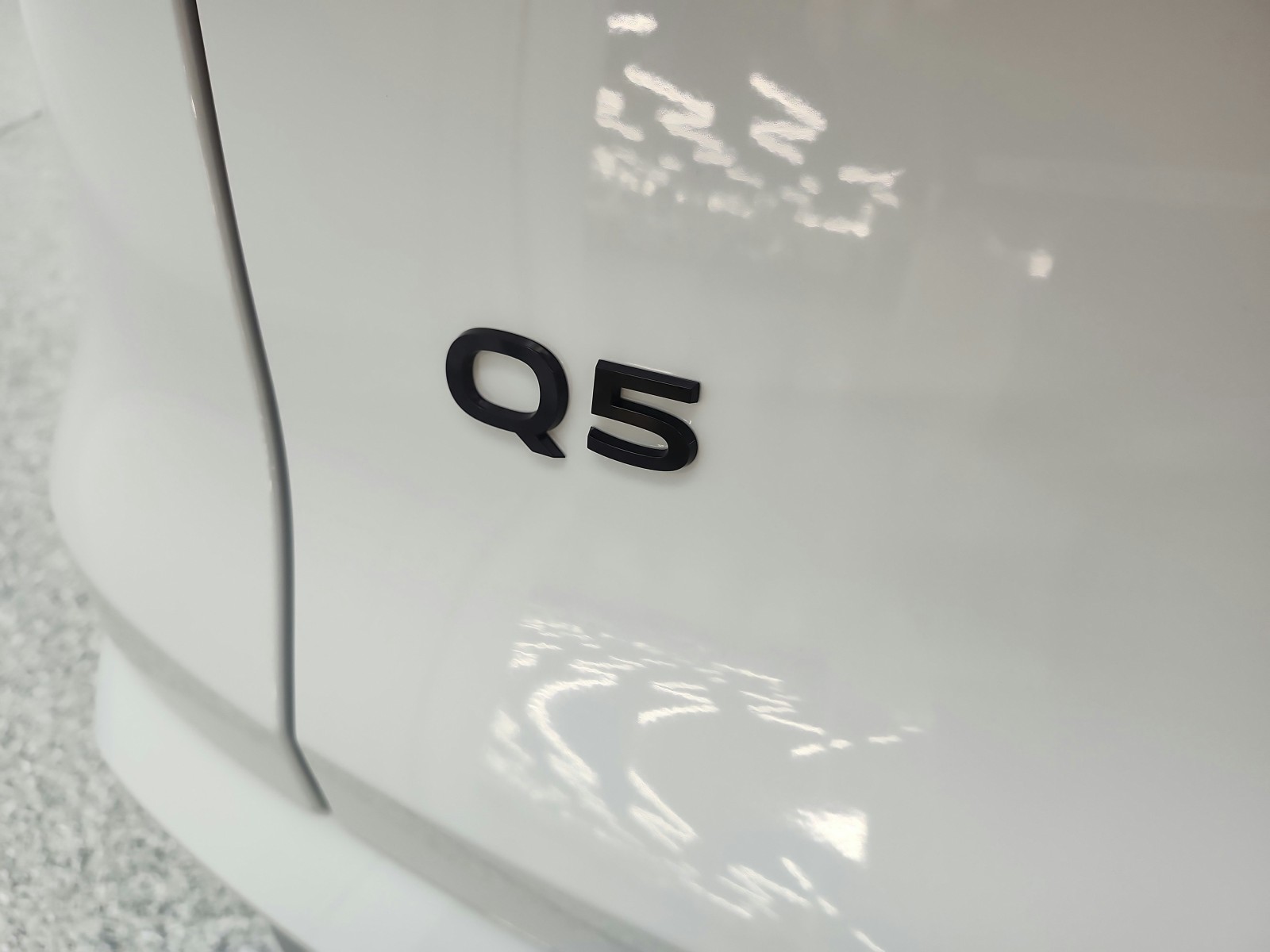 New 2025 Glacier White Metallic Audi Premium 2.0 TFSI quattro image 14