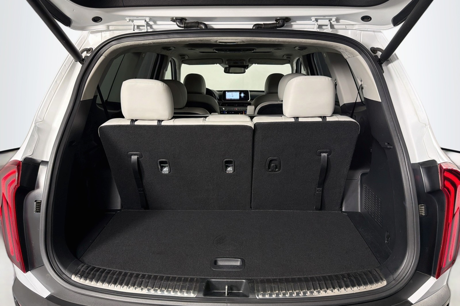 Used 2022 Glacial White Pearl Kia SX image 24