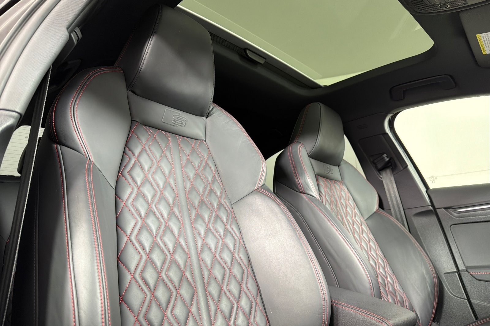 Used 2024 Mythos Black Metallic Audi Premium Plus 2.0 TFSI quattro image 15