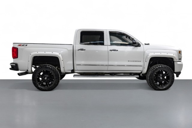 2017 Chevrolet Silverado 1500 LTZ 5