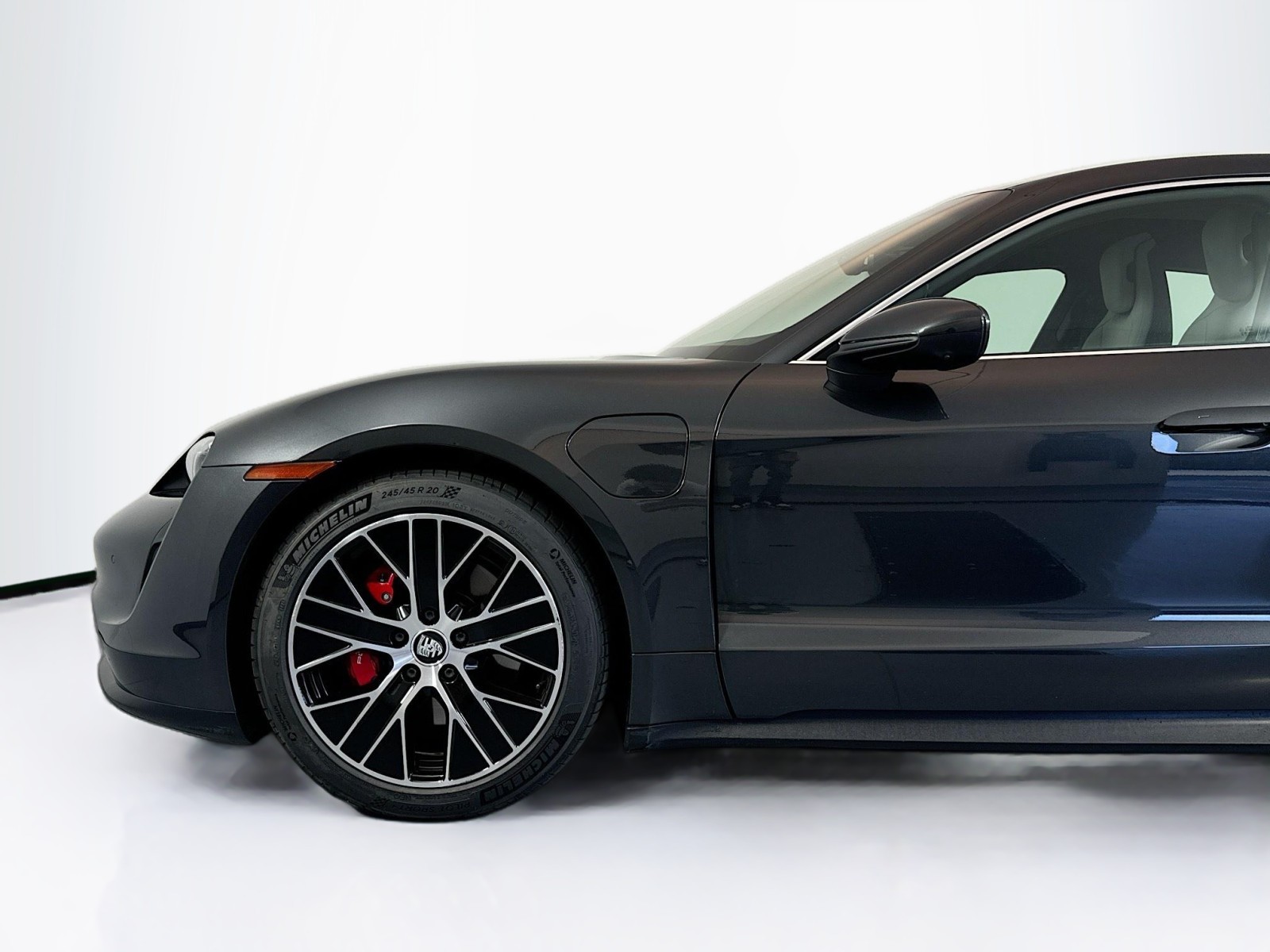 2021 Porsche Taycan 4S 32