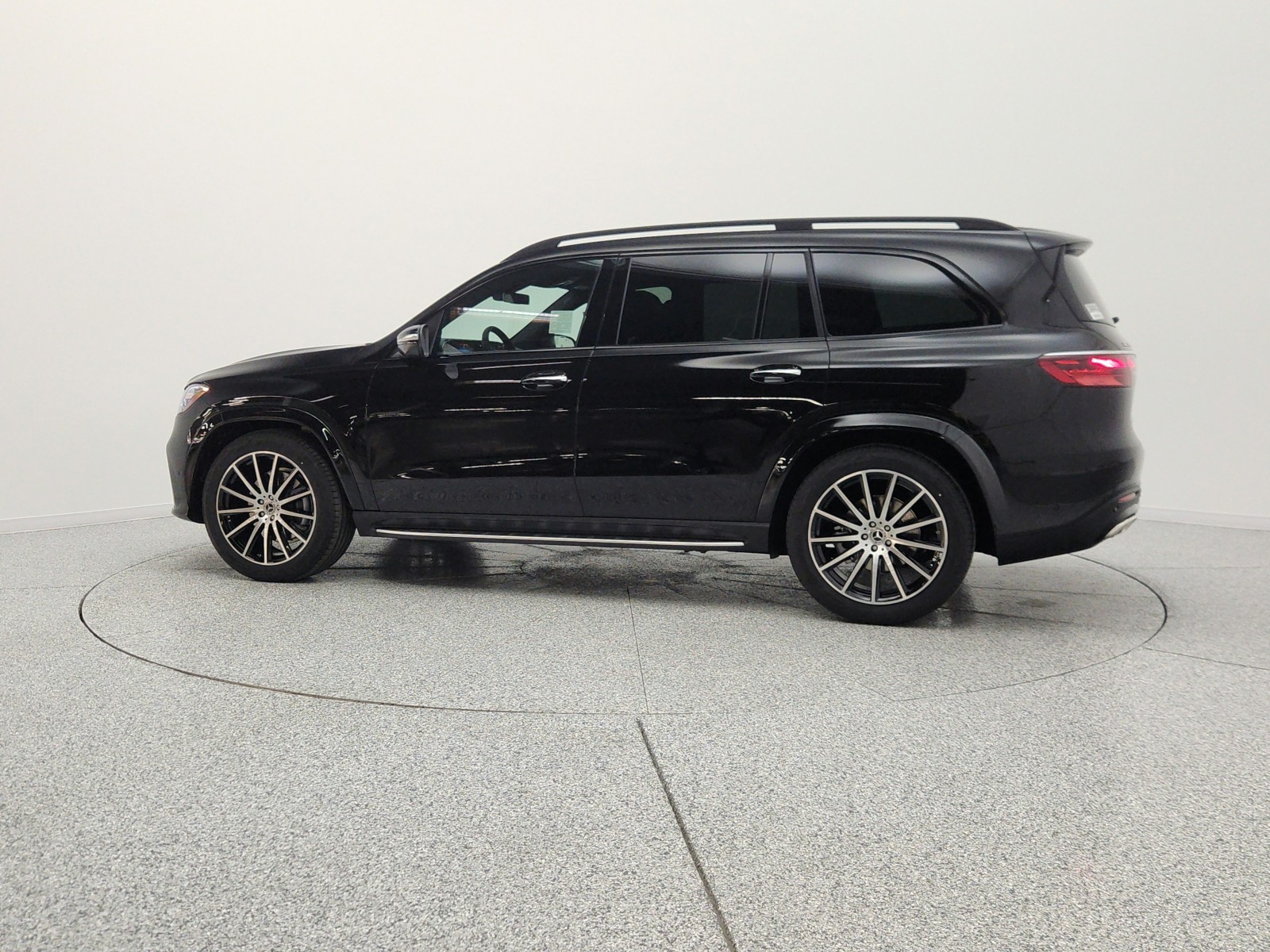 New 2026 Obsidian Black Metallic Mercedes-Benz GLS 580 4MATIC® SUV image 8