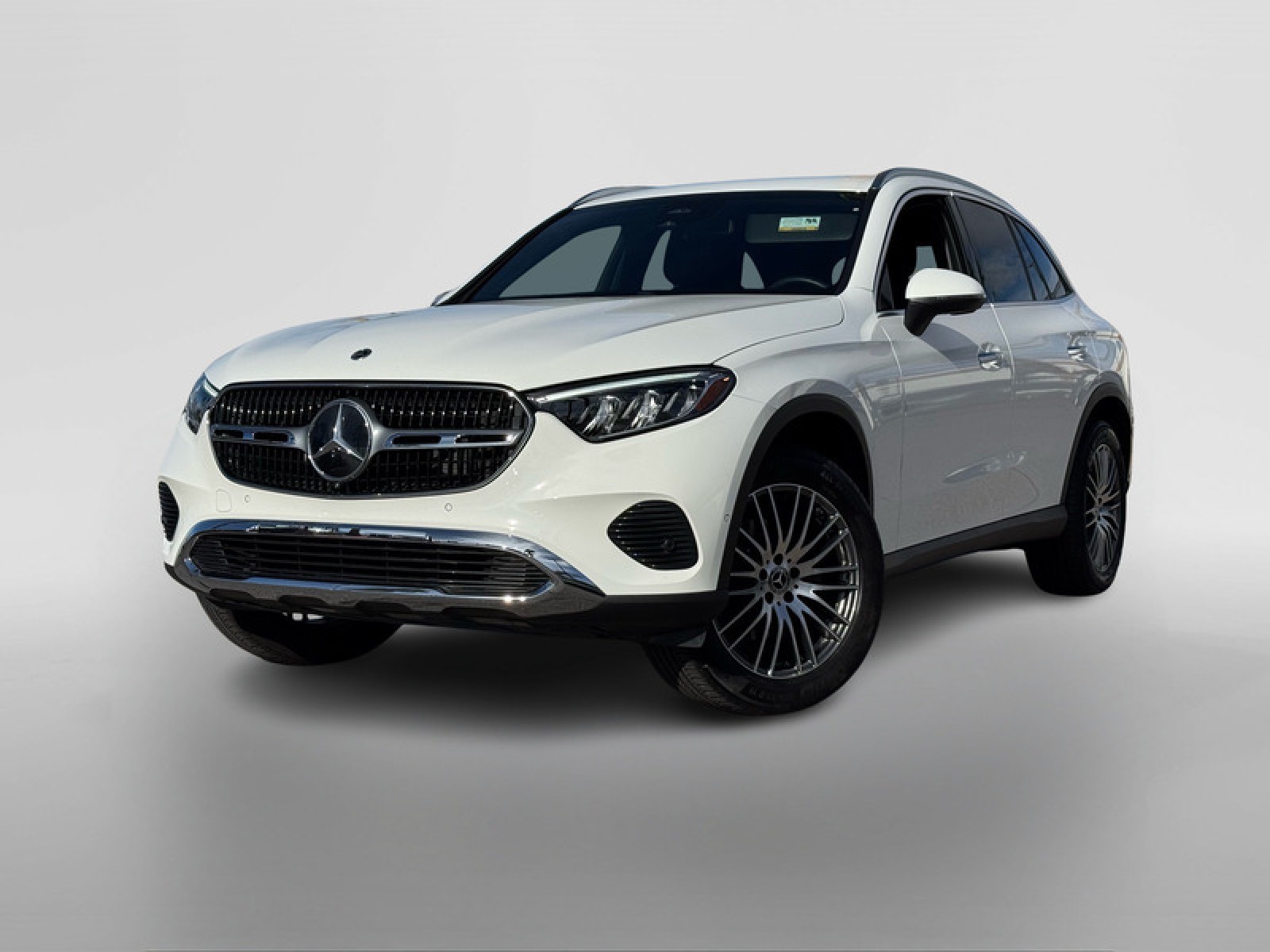 2025 Mercedes-Benz GLC Base's photo