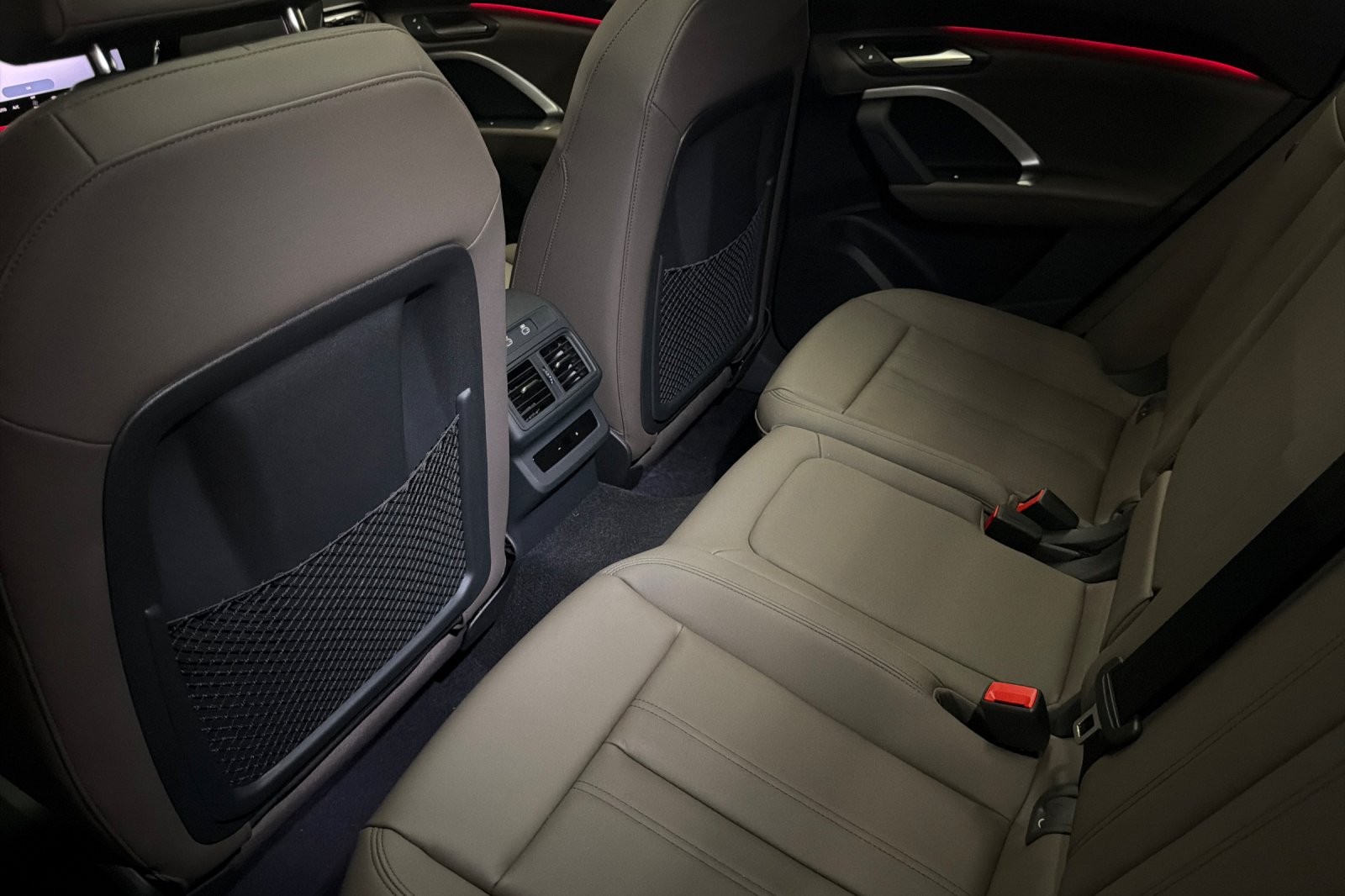 New 2026 District Green Metallic Audi Premium 2.0 TFSI quattro image 11