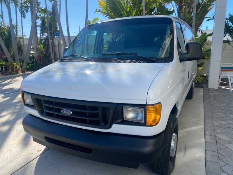 2003 Ford Econoline Cargo Van E 250 SUPER CARGO LOW MILES 67,419 in , 