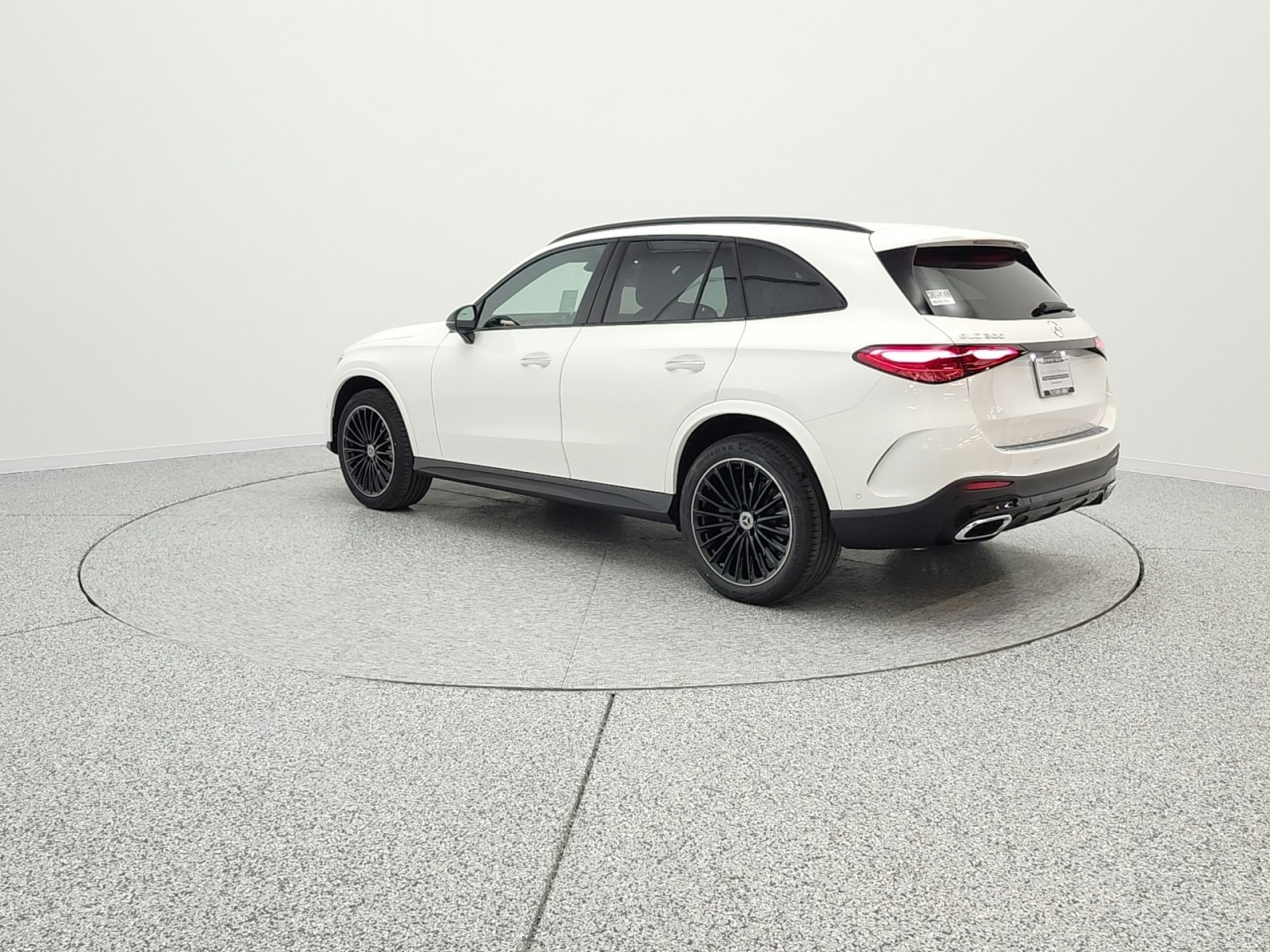 New 2026 Polar White Mercedes-Benz GLC 300 image 7