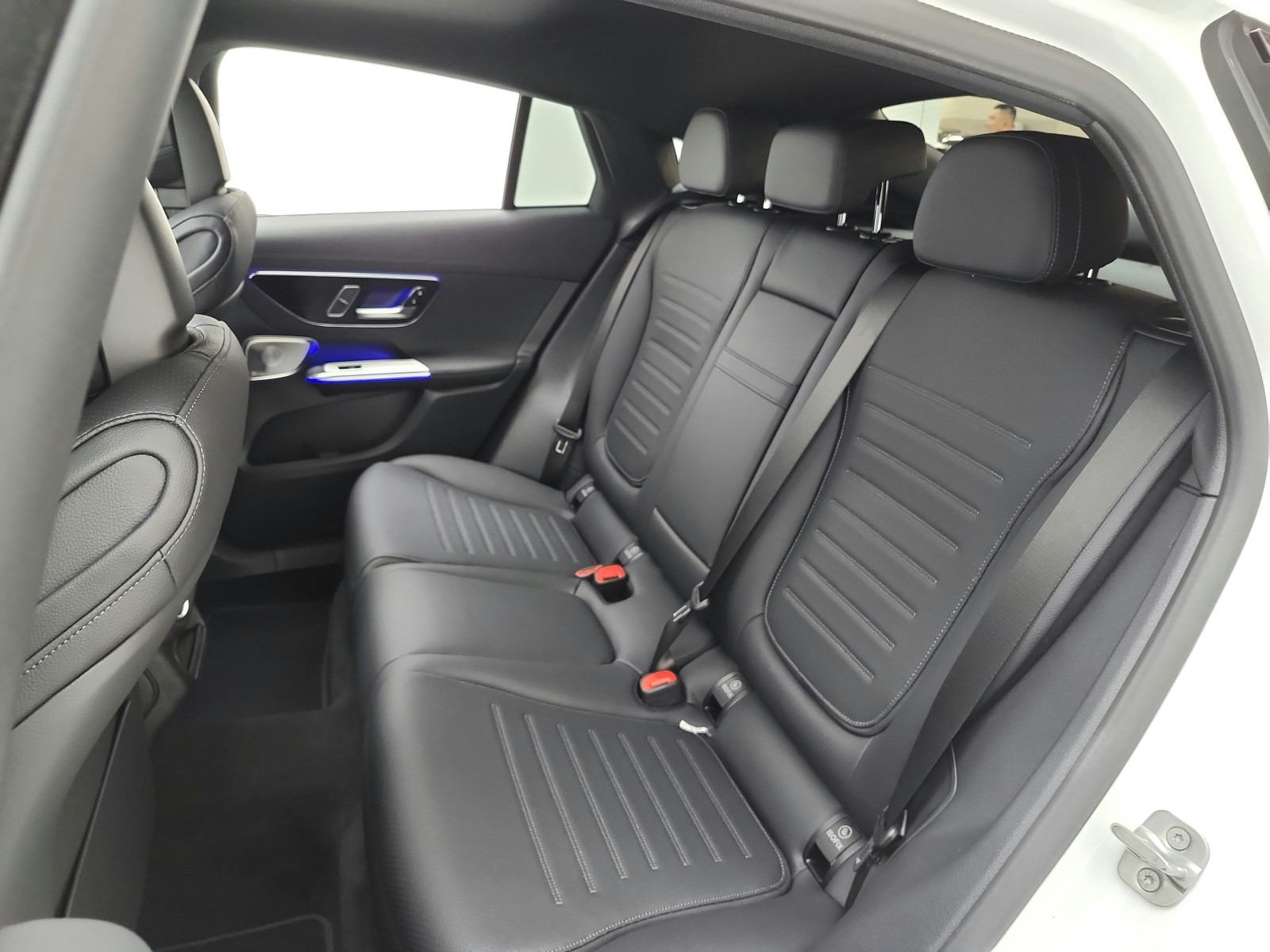 New 2026 Polar White Mercedes-Benz GLC 300 4MATIC® Coupe image 11