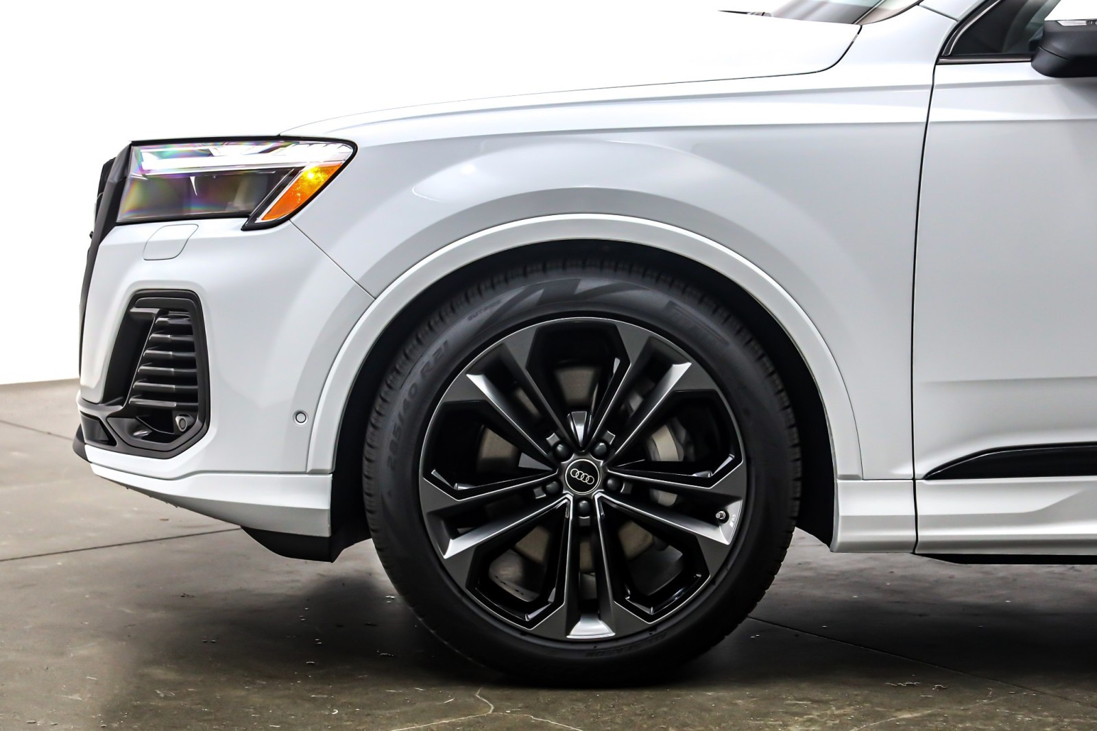 New 2026 Glacier White Metallic Audi Premium Plus 55 quattro image 10