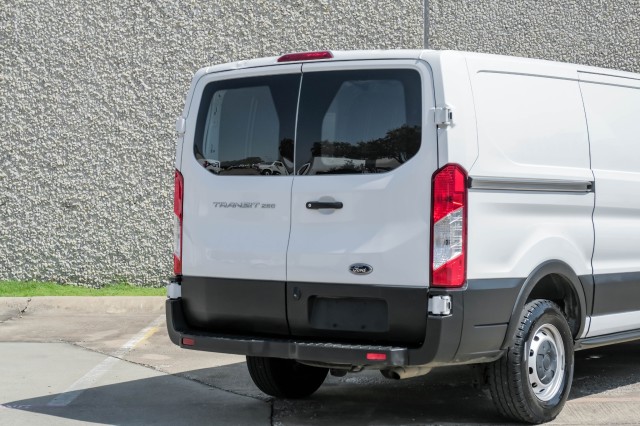 2019 Ford Transit Van  13