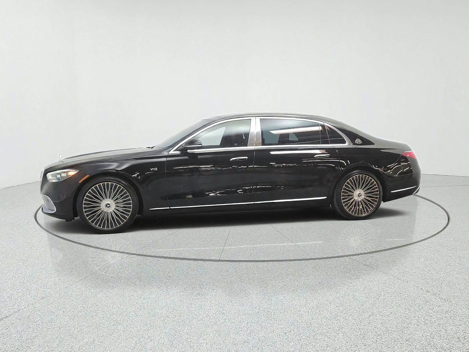 Certified Used 2023 Obsidian Black Mercedes-Benz Maybach S 680 4MATIC® Sedan image 8
