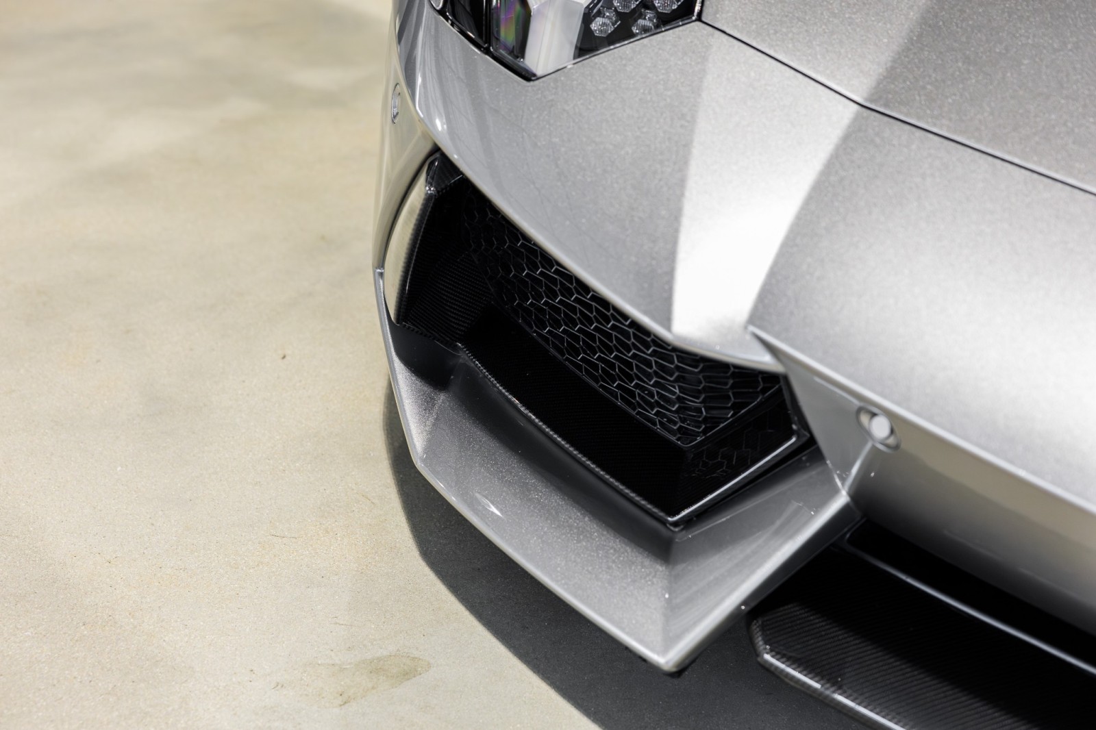 Used Car 2014 Lamborghini Aventador  Roadster - Grigio Antares Metallic - Transparent Engine Bonnet - Sensonum Sound System For Sale Under $440,000 In Boerne, Texas