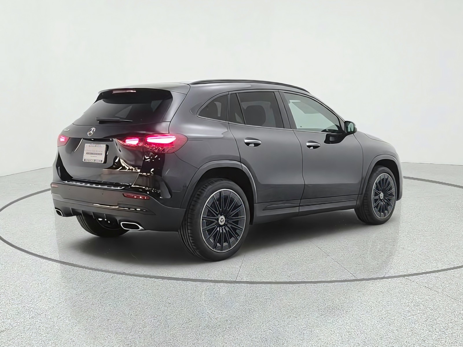 New 2026 Cosmos Black Metallic Mercedes-Benz GLA 250 SUV image 5