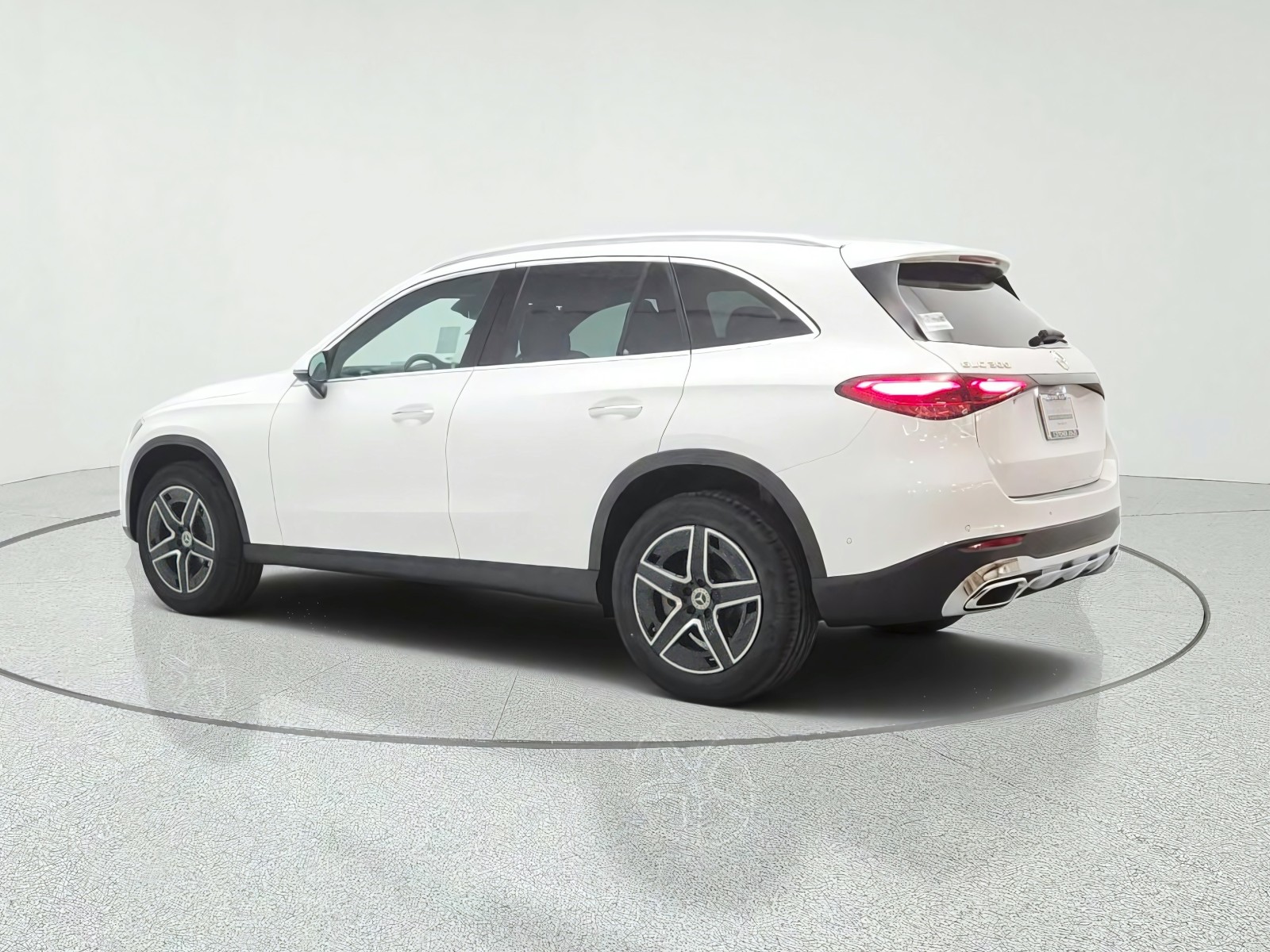 New 2027 Polar White Mercedes-Benz GLC 300 SUV image 7
