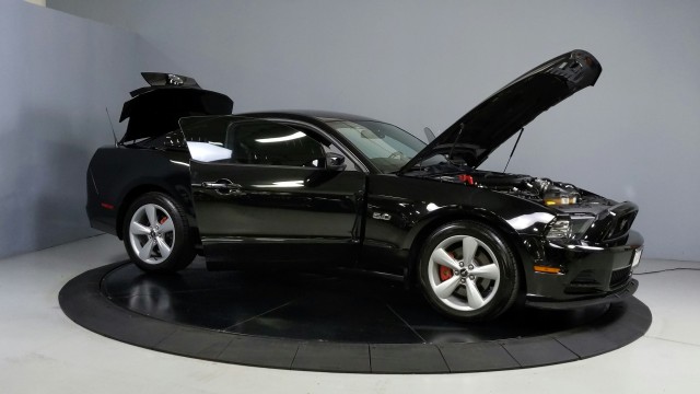 2013 Ford Mustang GT Premium 16