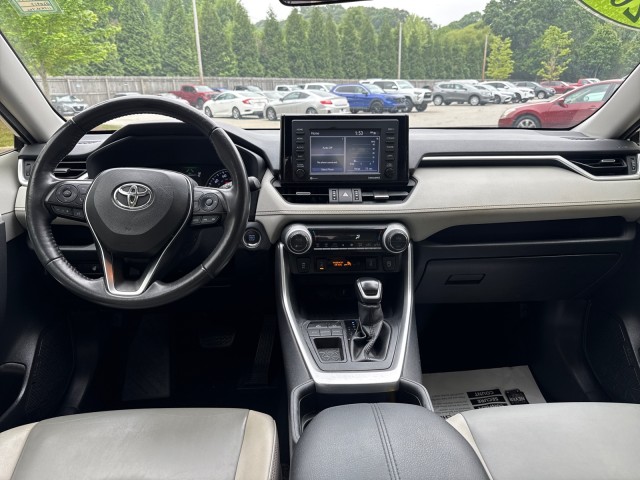ToyotaRAV437