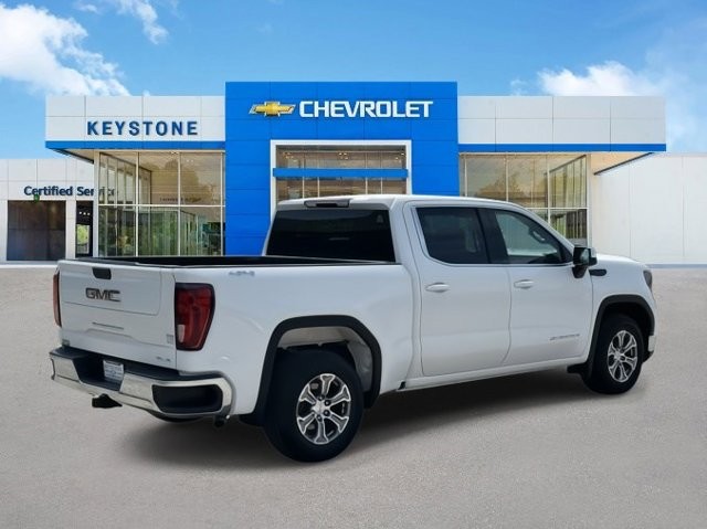 2022 GMC Sierra 1500 SLE 3