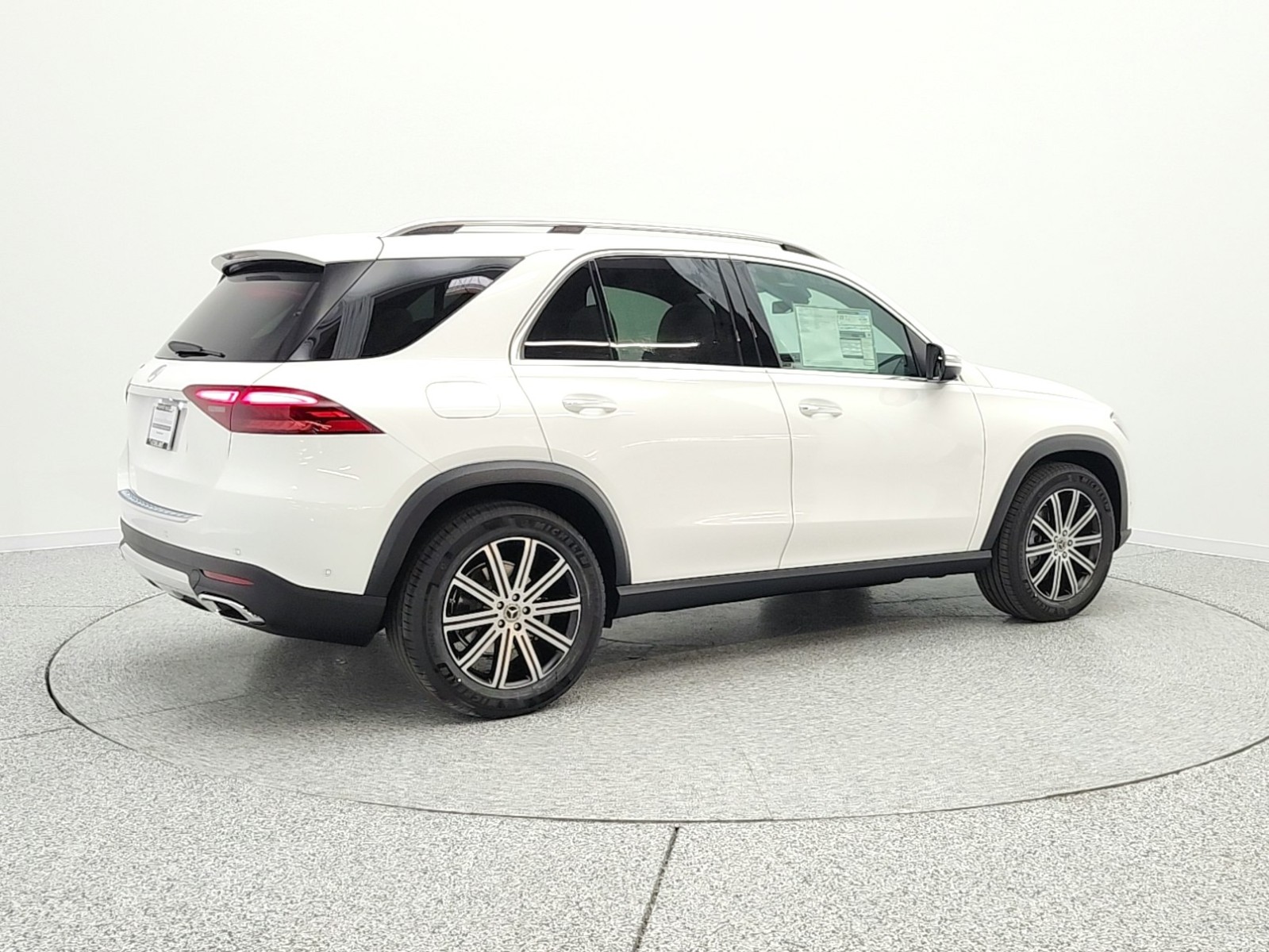 New 2026 Polar White Mercedes-Benz GLE 350 image 5