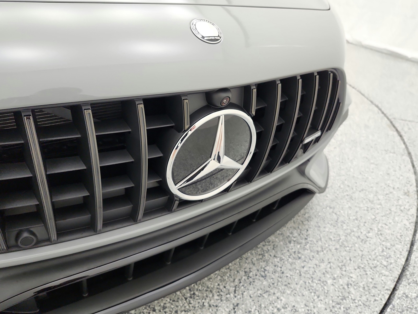 New 2026 MANUFAKTUR Alpine Grey Metallic Mercedes-Benz AMG® CLE 53 4MATIC+ Coupe image 13