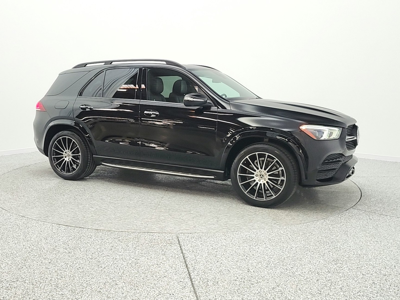 Used 2020 Black Mercedes-Benz GLE 350 SUV image 4
