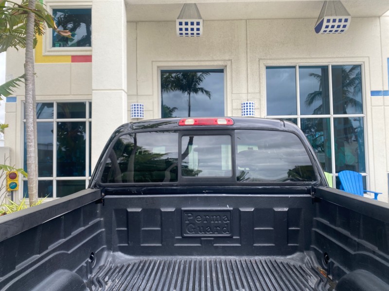 2004 Toyota Tundra SR5 1 OWNER 4WD XTRA CAB STEP SIDE in , 