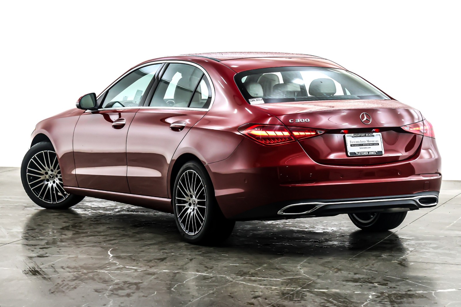 New 2026 MANUFAKTUR Patagonia Red Metallic Mercedes-Benz C 300 image 12