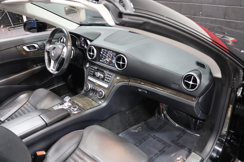 2013 Mercedes-Benz SL550 2dr Convertible in , 