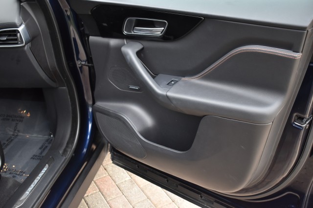 2020 Jaguar F-PACE Navi Leather Pano Glass Roof Heated Seats Rear Vie 40