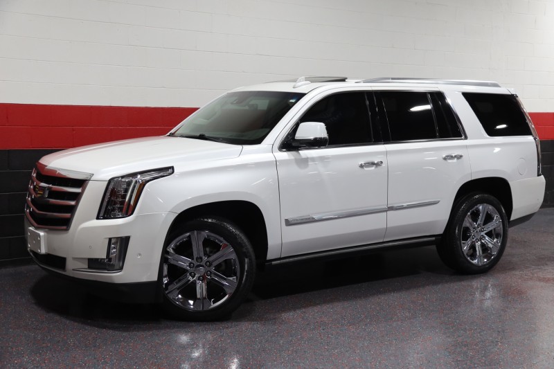 2017 Cadillac Escalade Premium Luxury 4WD 4dr Suv in , 