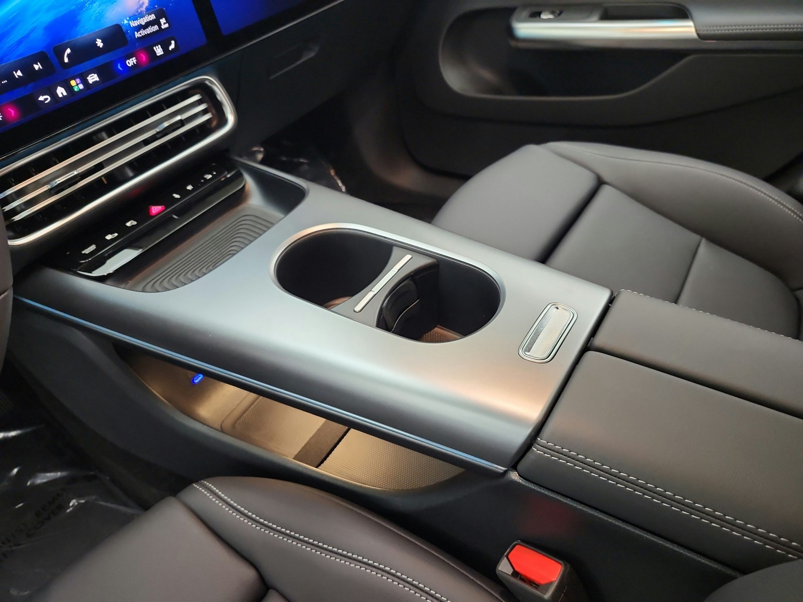 New 2027 MANUFAKTUR Alpine Grey Mercedes-Benz CLA 250+ Electric image 10
