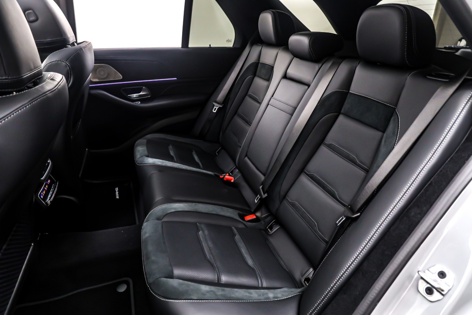 New 2026 MANUFAKTUR Alpine Grey Mercedes-Benz AMG® GLE 53 image 8