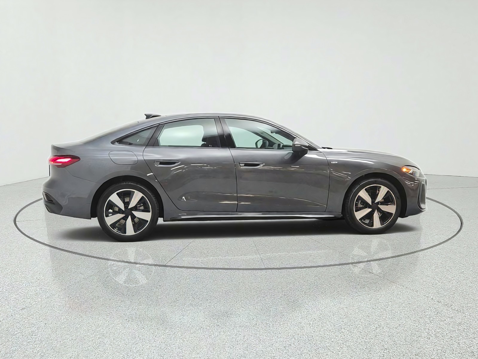New 2026 Daytona Gray Pearl Effect Audi Premium Plus 2.0 TFSI quattro image 4