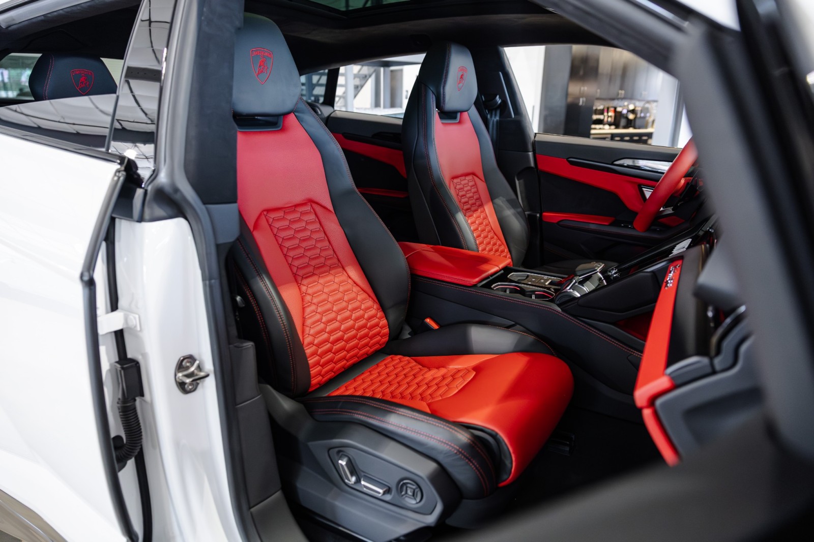 Used Car 2022 Lamborghini Urus  For Sale Under $230,000 In Boerne, Texas