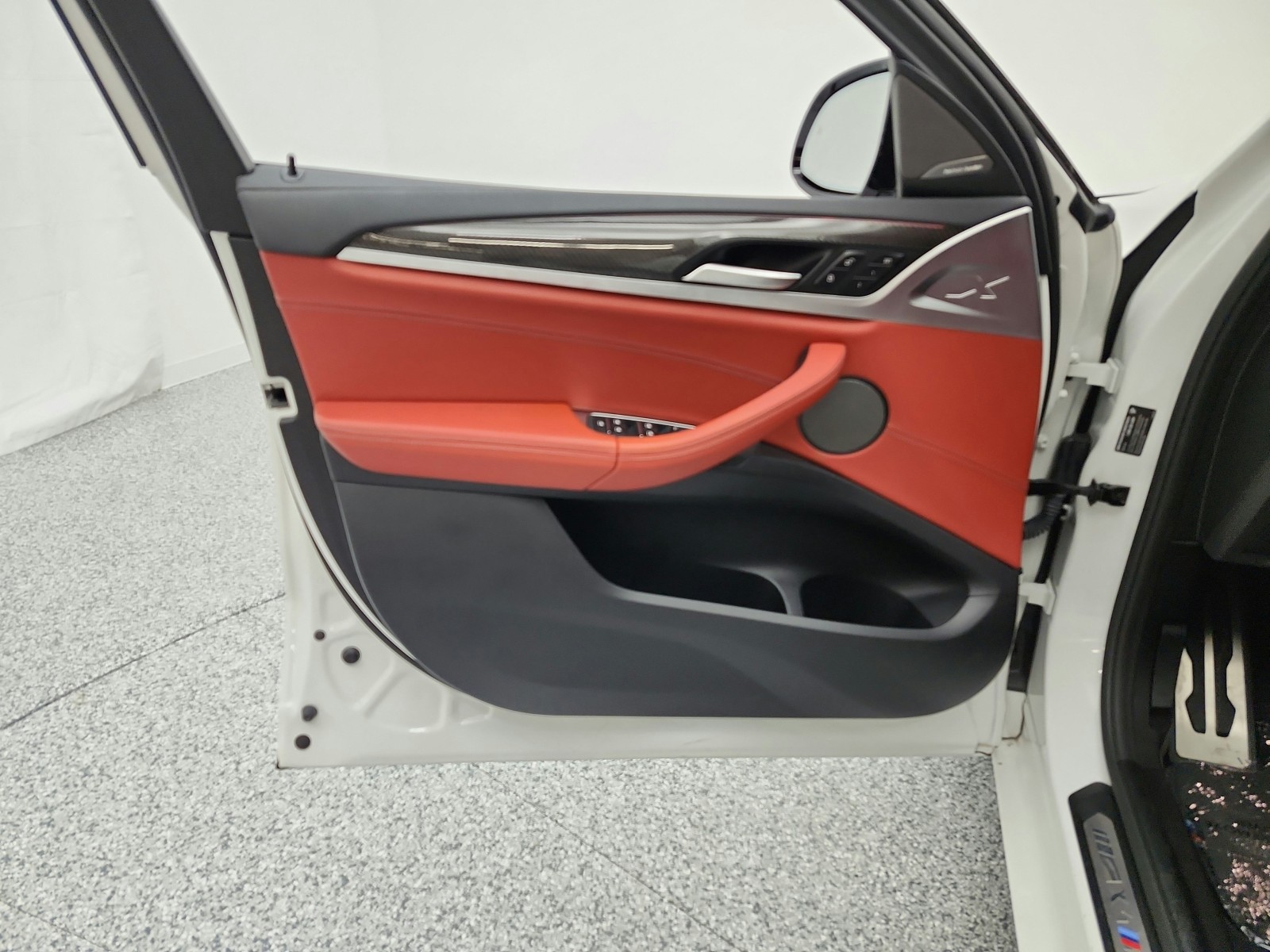 Used 2021 Alpine White BMW Sports Activity Coupe image 15