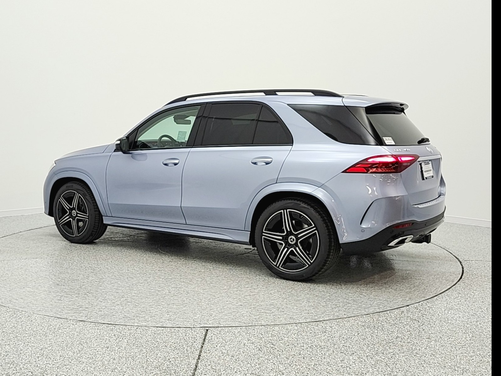 New 2026 MANUFAKTUR Cote d Azur Light Blue Metallic Mercedes-Benz GLE 450 image 7