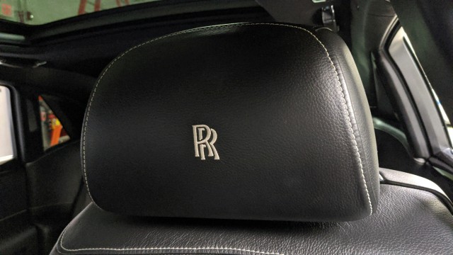 2012 Rolls-Royce Ghost  35