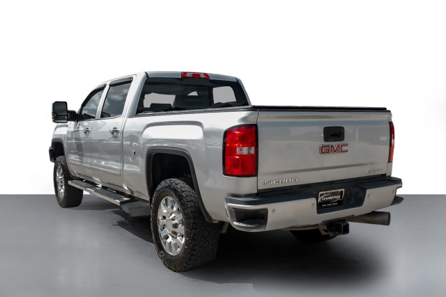 2019 GMC Sierra 2500HD Denali 10