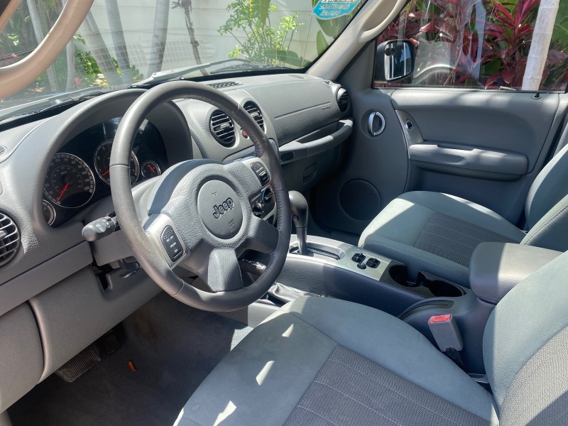 2006 Jeep Liberty 4WD Limited LOW MILES 75,410 in , 