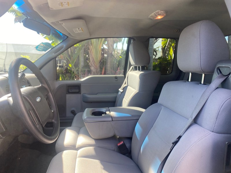 2006 Ford F-150 STX 4 DOOR LOW MILES 92,223 in ,