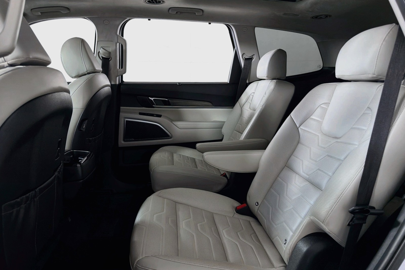 Used 2022 Glacial White Pearl Kia SX image 8