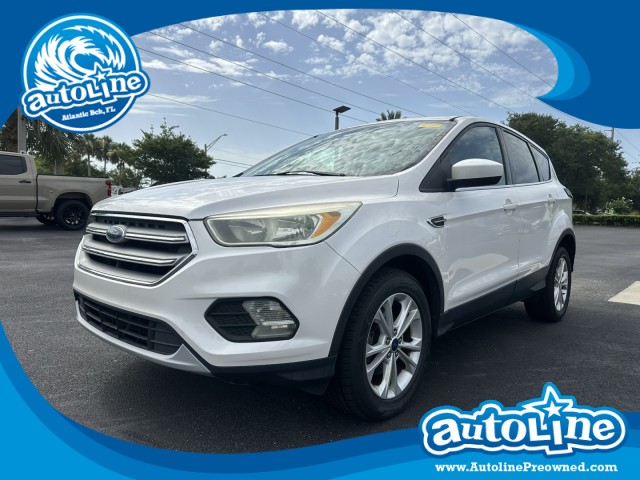 White Platinum Metallic Tri-Coat 2017 Ford Escape SUV / Crossover Front-Wheel Drive Automatic
