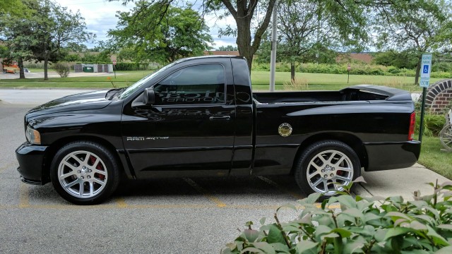 2005 Dodge Ram SRT-10  4