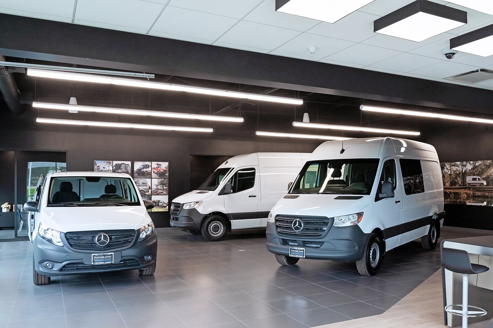 New 2026 Arctic White Mercedes-Benz 4-Cyl Diesel image 13
