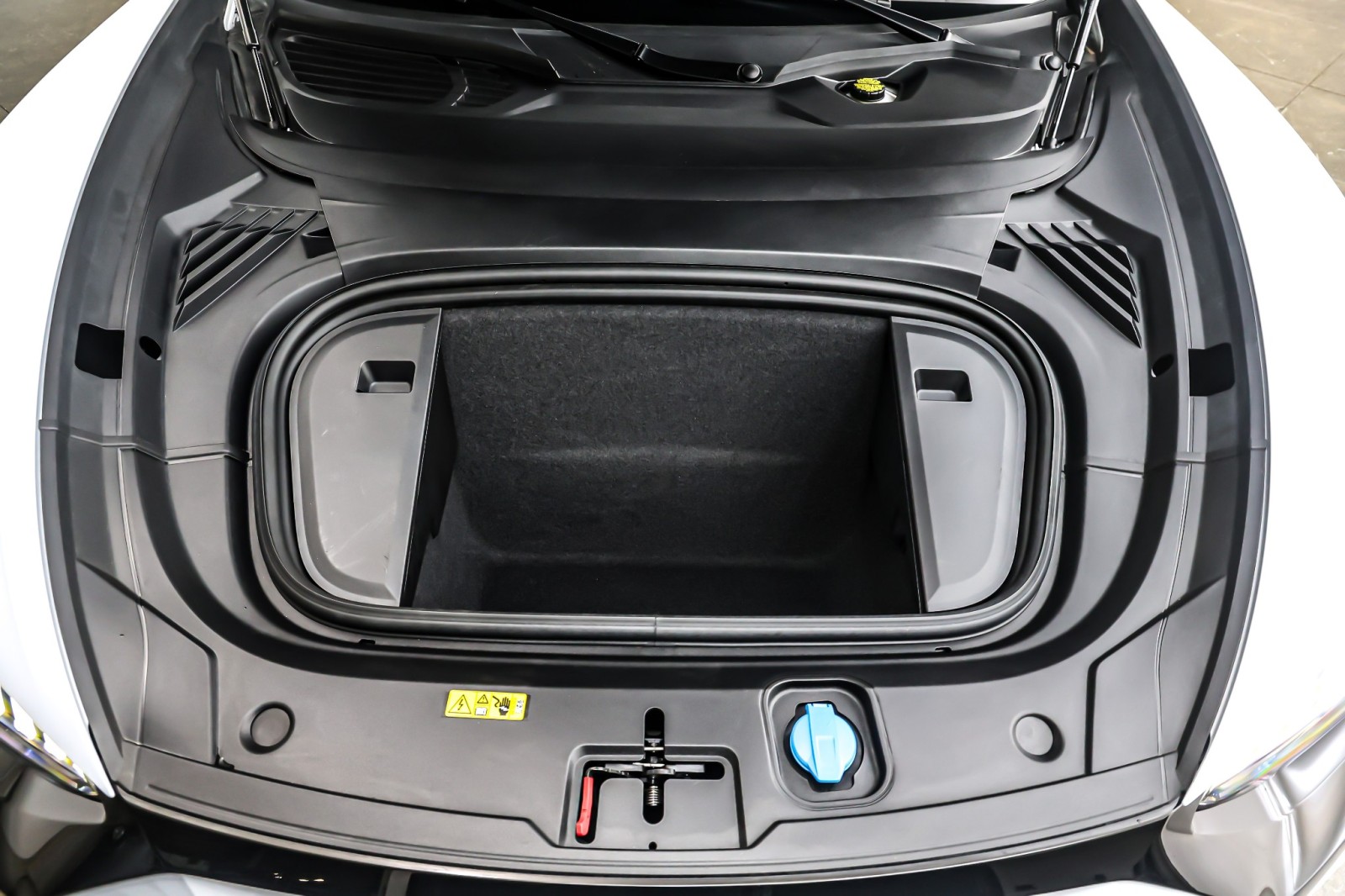 Used 2024 Suzuka Gray Metallic Audi quattro image 12