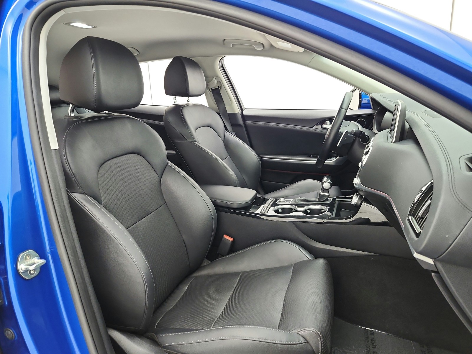 Used 2019 Micro Blue Kia Base RWD image 19